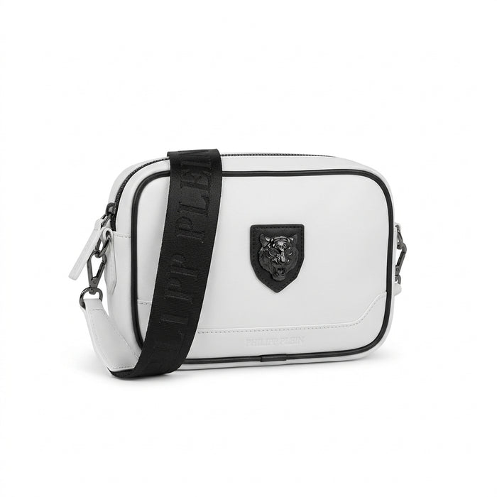 Bolso cruzado unisex blanco con placa metálica frontal