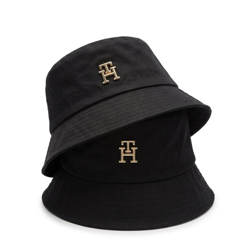 Gorro Bucket Hat Negro con Bordado Monograma Dorado