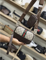 Set de bolso cruzado texturizado con franja verde y roja + mini bolso